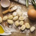 Gnocchetti tirolesi con fonduta di asiago: ecco come si preparano